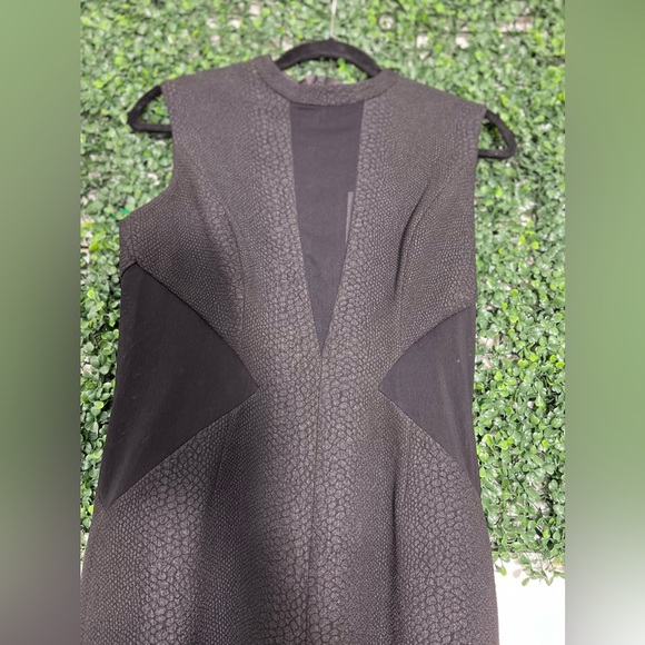 NWT Bardot Womens Black Croc Snake Textured Panel Sheer Cut Sheath Dress Size 8 - Picture 2 of 11